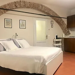 Apartment La Casa Nel Vicolo, Altopascio